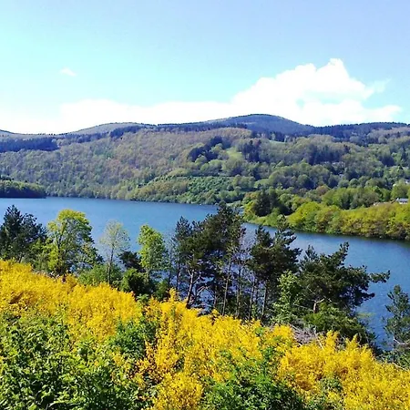 Room In Bb - At Ten Minutes From The Raviege Lake 게스트하우스 *