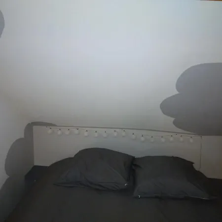 Room In Bb - At Ten Minutes From The Raviege Lake 게스트하우스