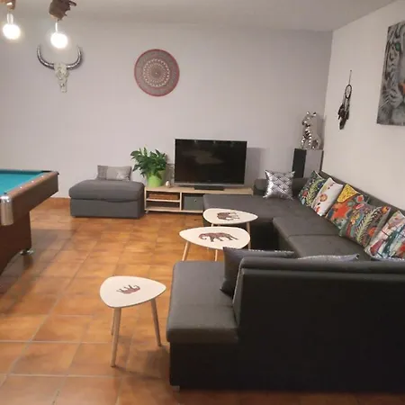 Room In Bb - At Ten Minutes From The Raviege Lake 게스트하우스 *