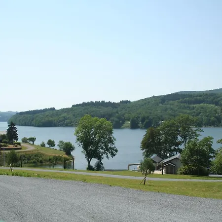 Room In Bb - At Ten Minutes From The Raviege Lake 게스트하우스 Angles (Midi-Pyrenees)
